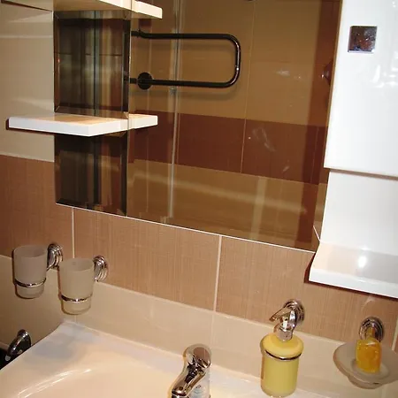 Apartmán Mellia 4 *