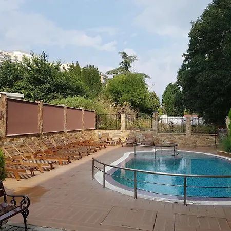 Mellia 4 Apartmán *
