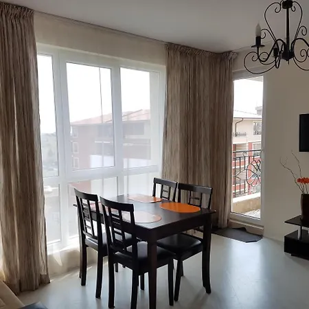 Apartmán Mellia 4 *