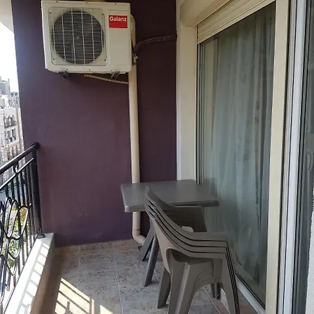 Mellia 4 Apartmán *